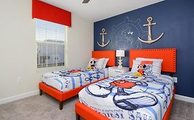 Wonderful Villas 18 Minutes Away From Disney!